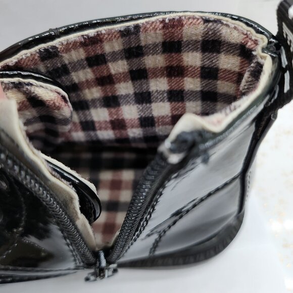 Faux Patent Combat Boots for Girls - Picture 6 of 7